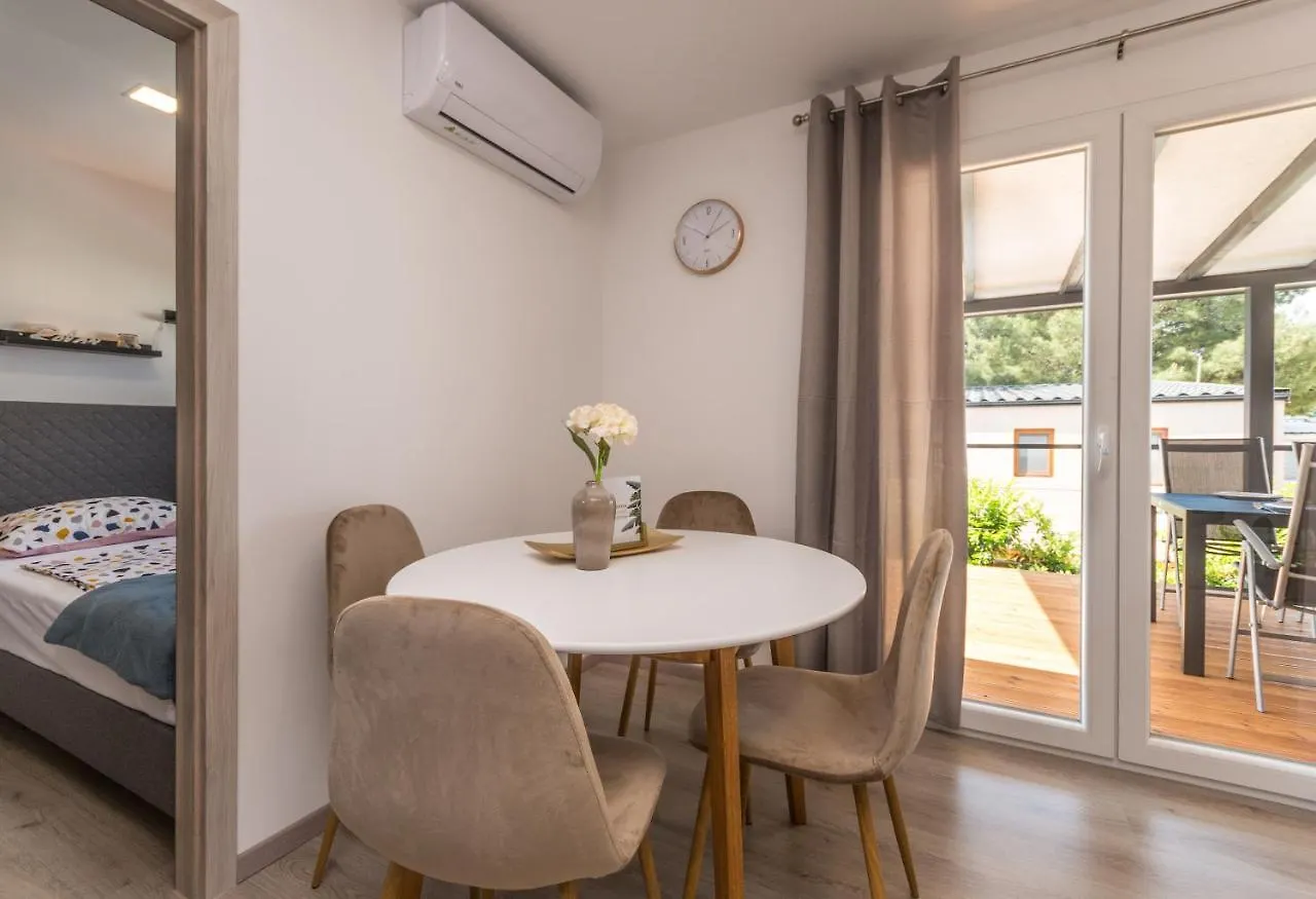 Villa Mobile House Mm Biograd Na Moru 0*,  Croacia