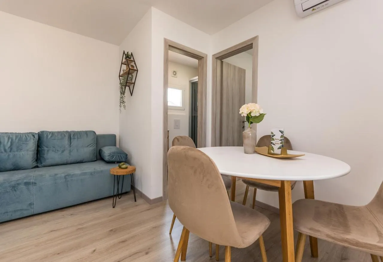 Villa Mobile House Mm Biograd Na Moru Croacia